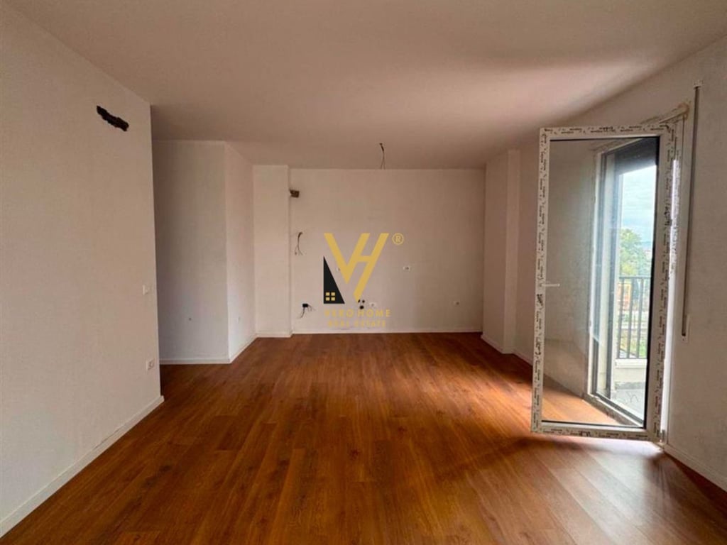 JEPET APARTAMENT 2+1+2 ME QERA NE DON BOSKO 600 EURO