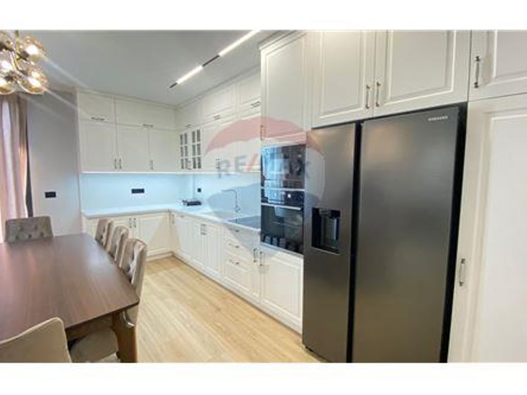 Apartament 3+1 per qira ne nje Kompleks prane Teg