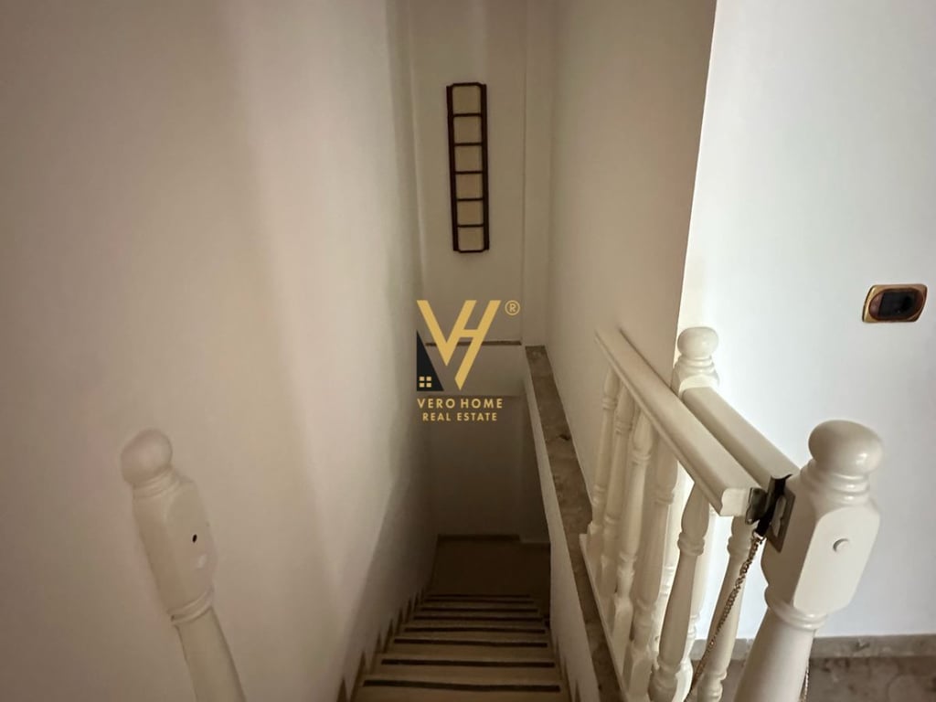 A 220M2 SPACE FOR RENT IN MYSLYM SHYRI 1,750 EURO