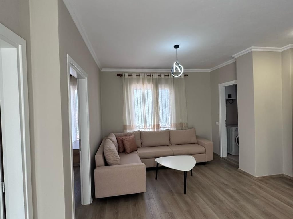 APARTAMENT ME QERA 2+1 NE SELITE 