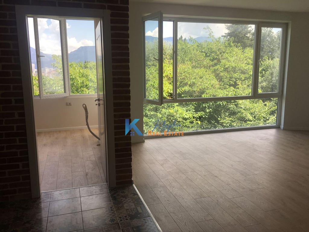 2+1+2 apartment for rent above the Botanical Garden