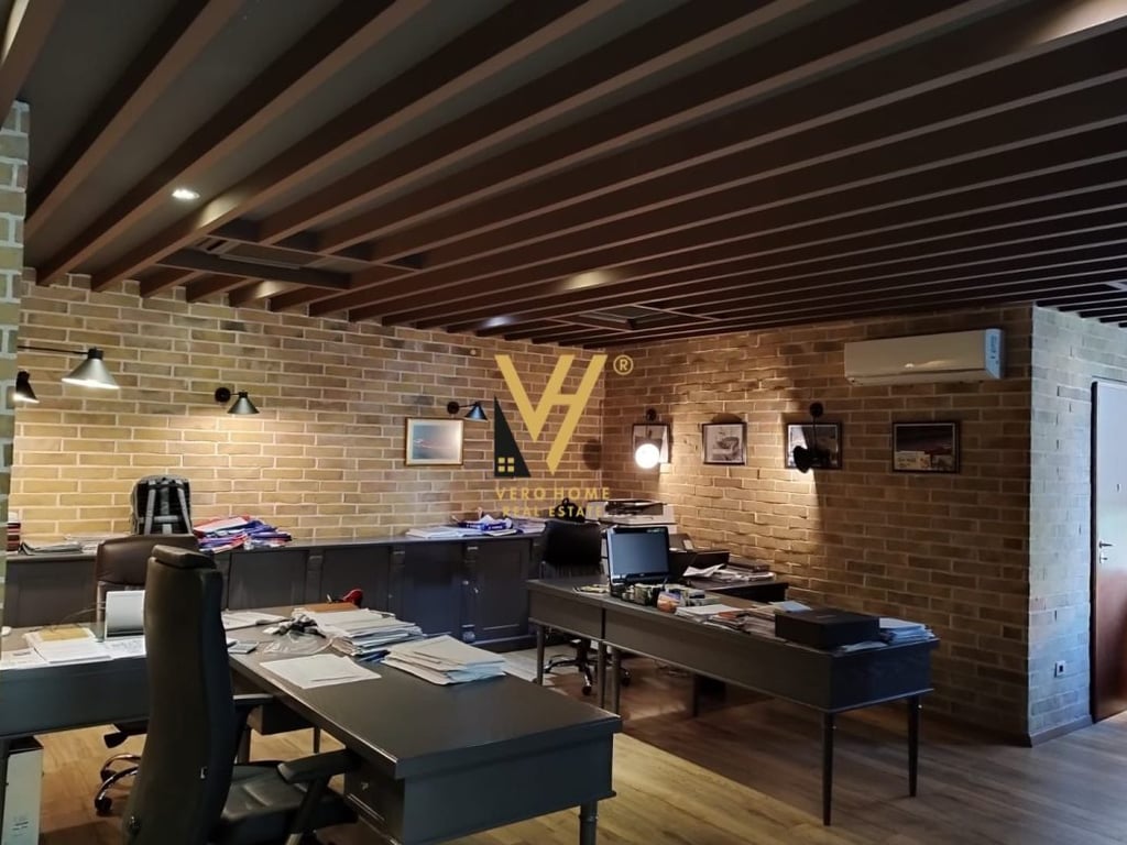 BUSINESS SPACE FOR SALE ON "IBRAHIM RUGOVA" STREET, BLOCK 806. 490,000 EURO