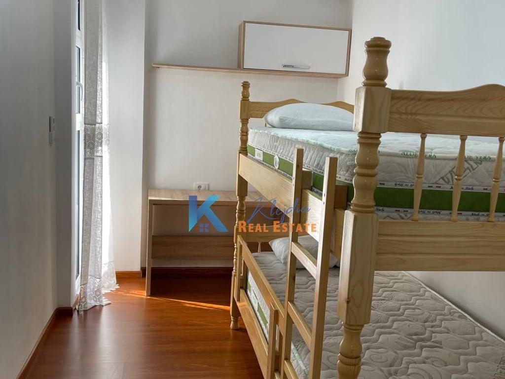 2+1 per qira qira te 21 Dhjetori, Kompleksi Star