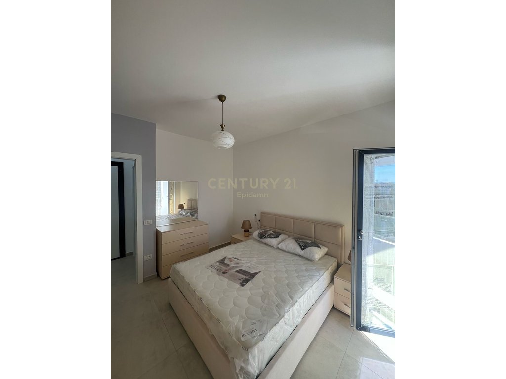 Jepet me qera apartament 1+1 te Tregu Industrial!