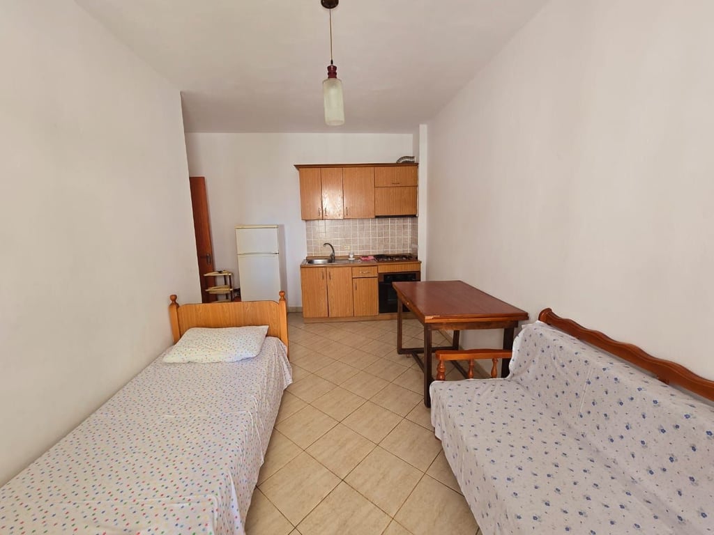 SHITET APARTAMENT 2+1 NE PLAZHIN HEKURUDHA, DURRËS