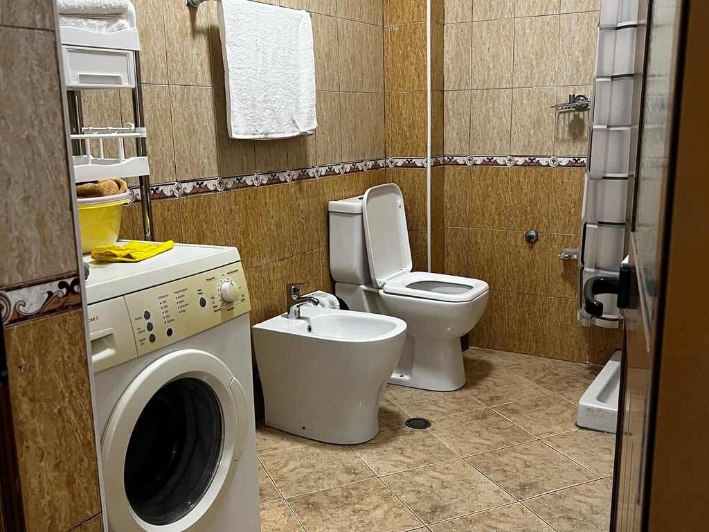 Apartament me Qira 1+1 Te Rruga 5 Maji