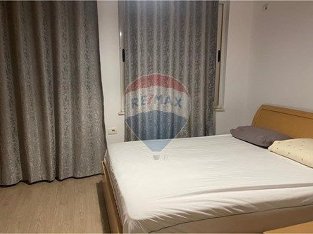 Si offre appartamento in affitto 1+1 a Don Bosko.