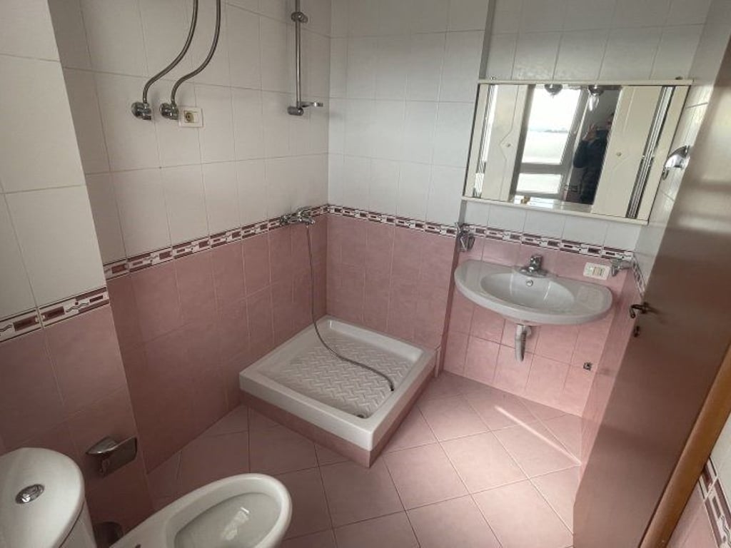 Apartment 2+1 for rent near the joint school, 500 euros.