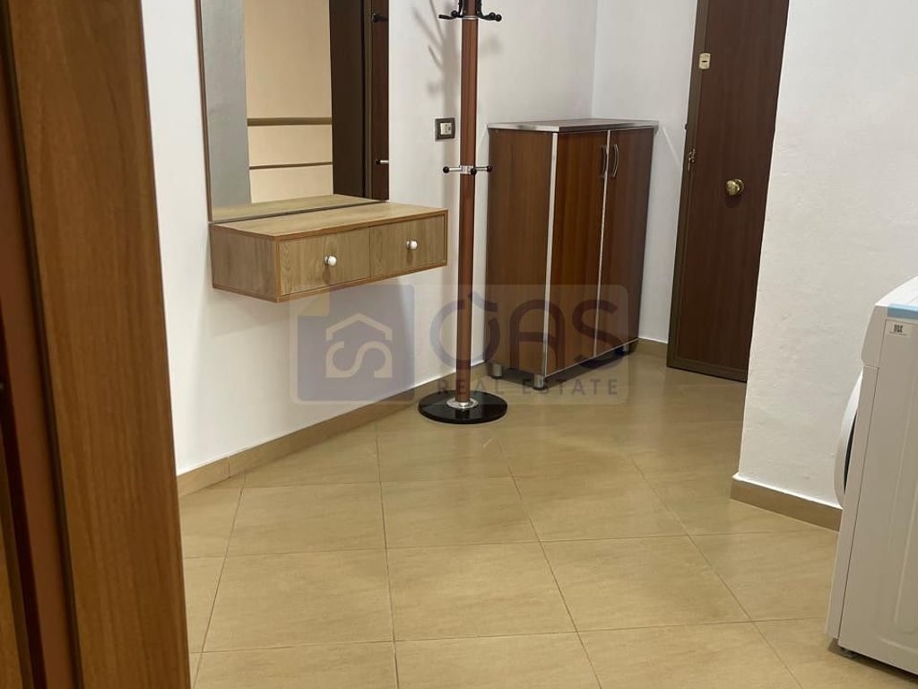 Apartment 1+1 for rent on 5 Maji street 450 euros.