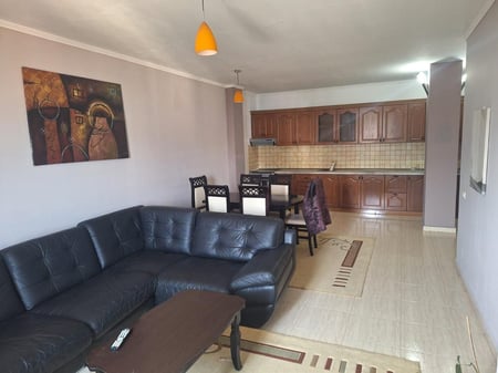 Apartament 2+1+2 per qira, Bulevardi i Ri, FSHN