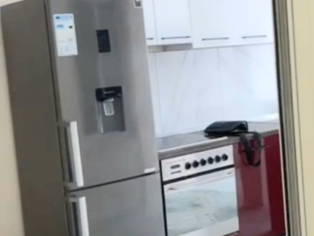 1+1, private year, Don Bosko near Neptun, price 400 euros.