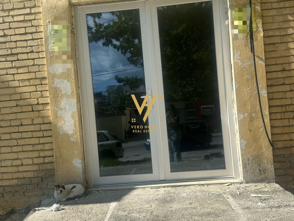 DYQAN 55M2 ME QERA NE SHKOZE 700 EURO