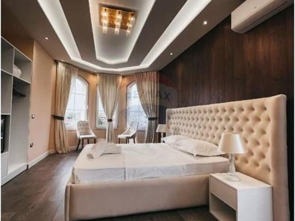 Jepet me qira hotel 3-katësh pranë Kinostudios