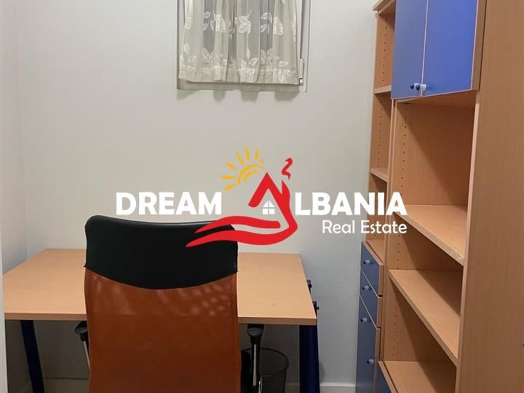 Affittasi Duplex 3+1+Garage presso il Lago Asciutto a Tirana (ID 4231451)