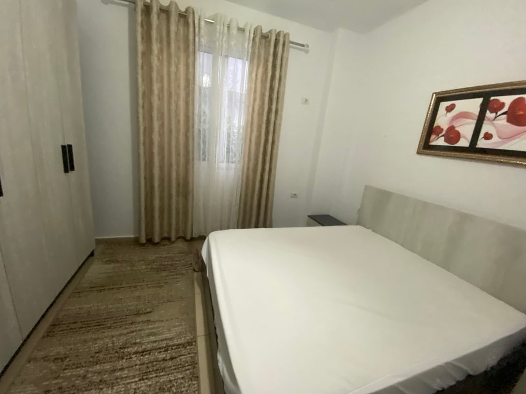 1+1, furnished, in 5 May, with parking, 480 euros.