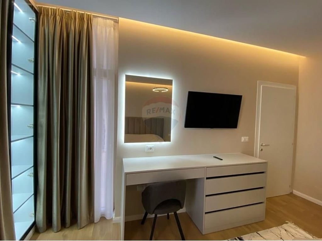 Vendesi Appartamento 1+1 Viale Nuovo (+posto auto)