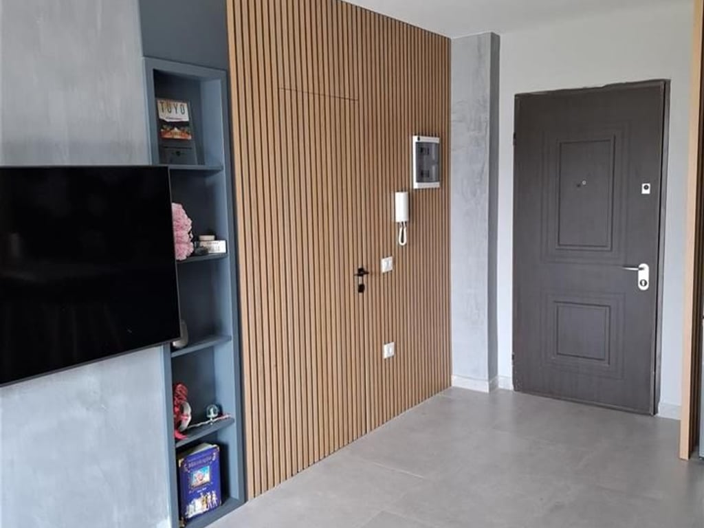 1+1 Apartment for Rent + Parking Space on Rrugën e Kosovareve, Tirana