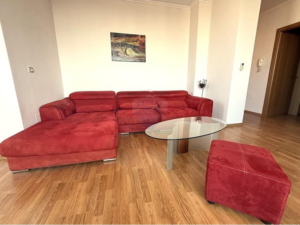 Appartamento 2+1 in Vendita alla Galeria in Centro