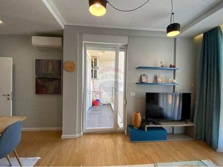 Apartament - Për Qira - 21 Dhjetori