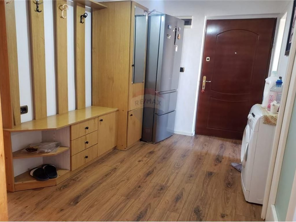 APARTAMENT ME QIRA 2+1 TE KOMUNA PARISIT 