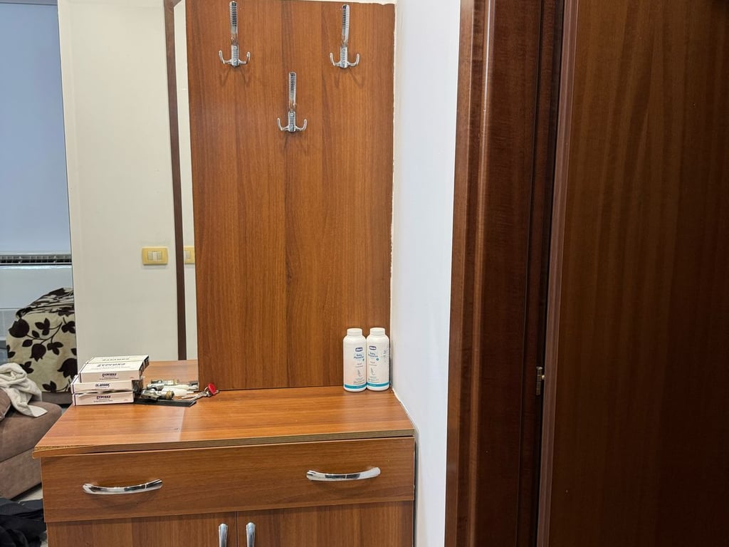 Apartment 2+1 for rent in Fusha Aviacionit 550 euros.