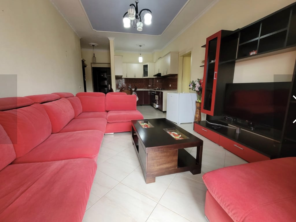A 2+1 apartment is available at the Cabej buildings, Misto Mame.