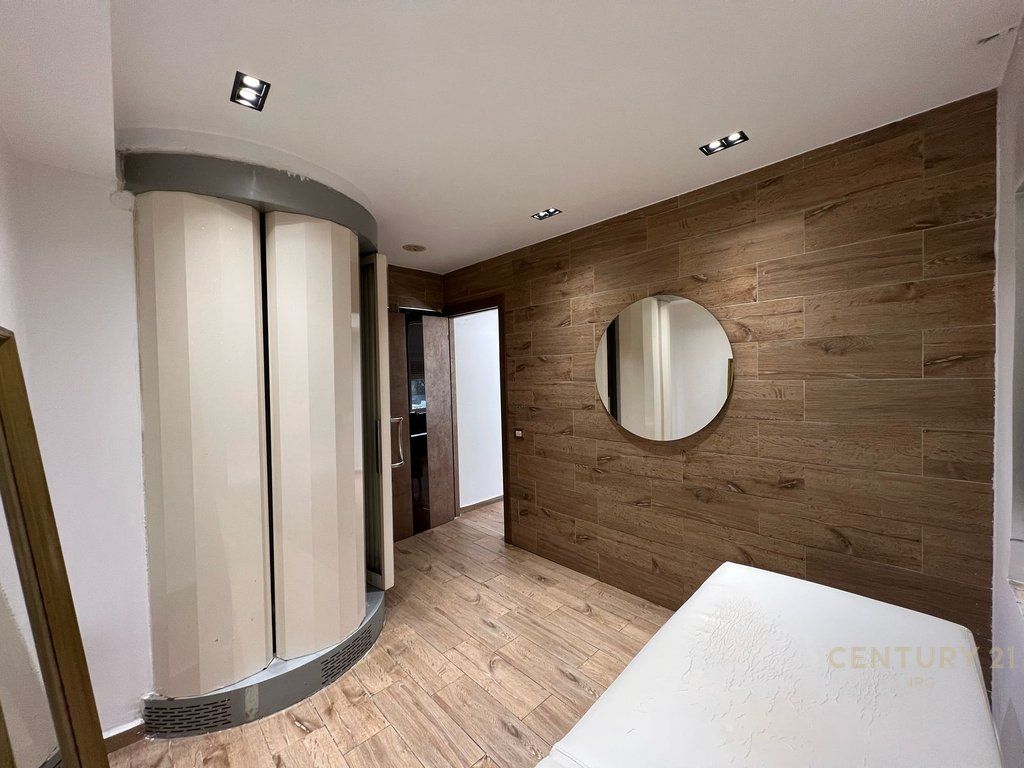 ✨🏢 BUSINESS SPACE FOR RENT – PETRO NINI LUARASI HIGH SCHOOL