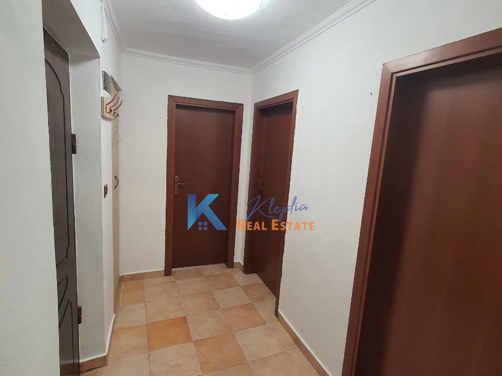 2+1 për Shitje në Zemër të Bllokut – Afer LSI