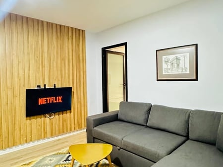 Jepet apartament 1+1 tek  ish ekspozita