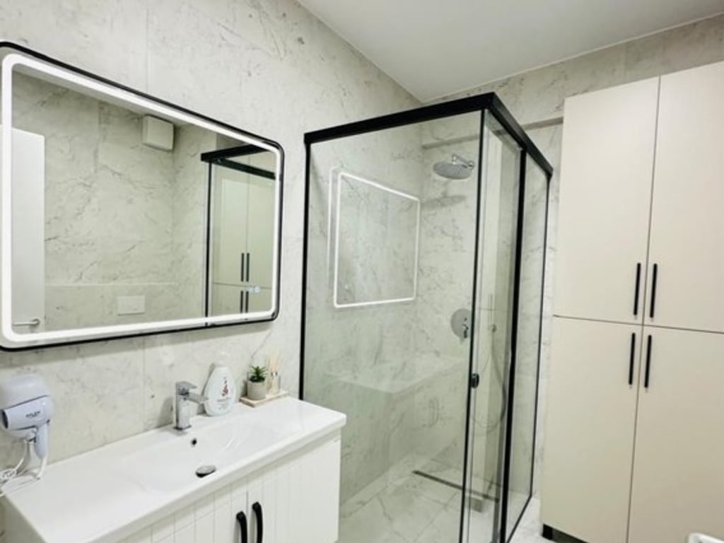 ✨ Super Apartament 3+1+2 me Ballkon &amp; Post Parkimi – Rruga e Bogdanëve