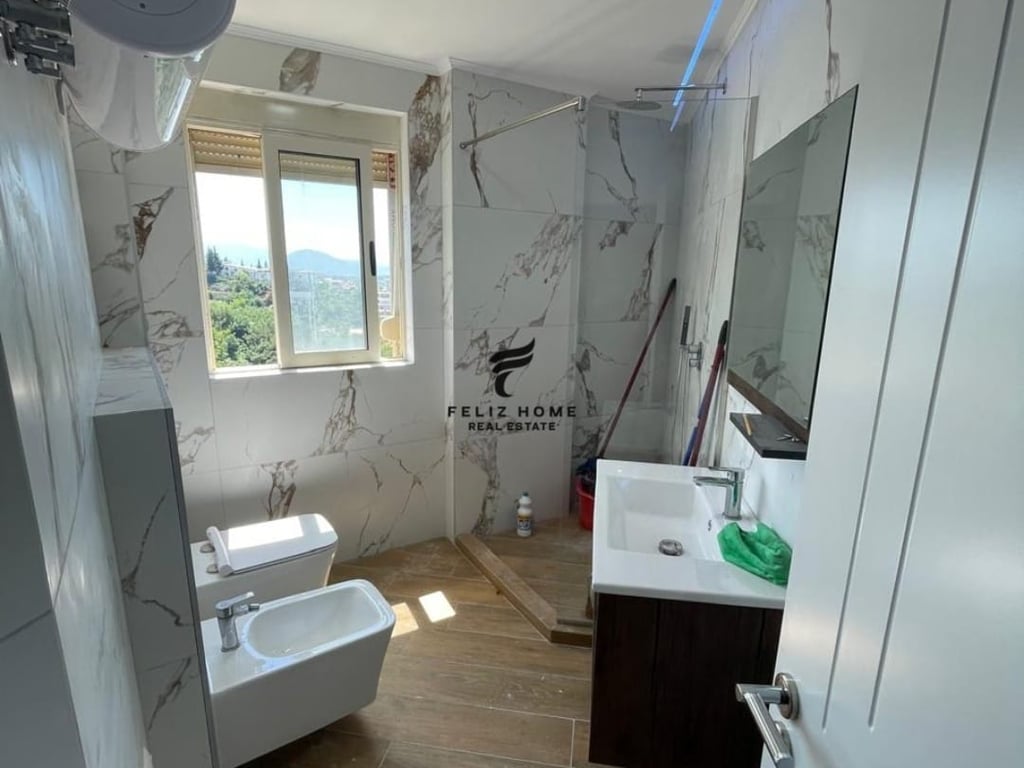 VENDESI APPARTAMENTO 2+1 FRESCO 143.000 EURO