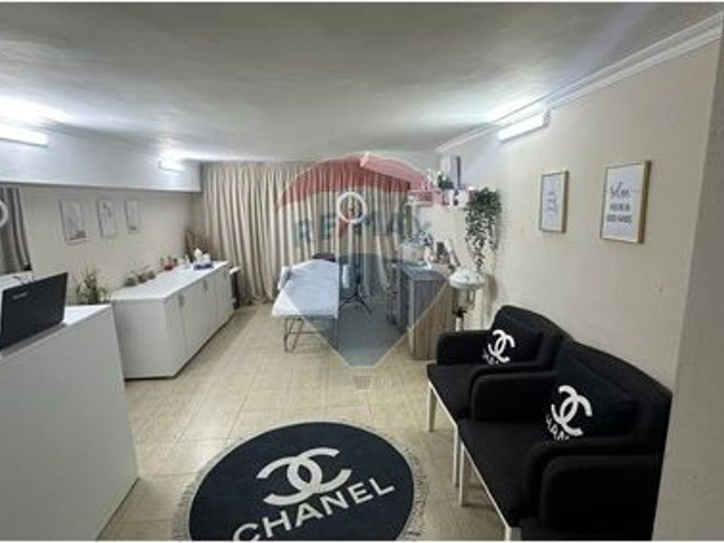 Dyqan me qira ne Bllok