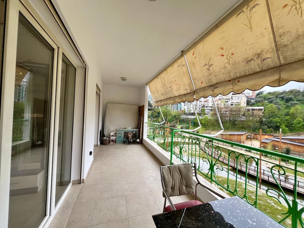 Affitto Appartamento 1+1+Veranda "Giardino Zoologico", Tirana.