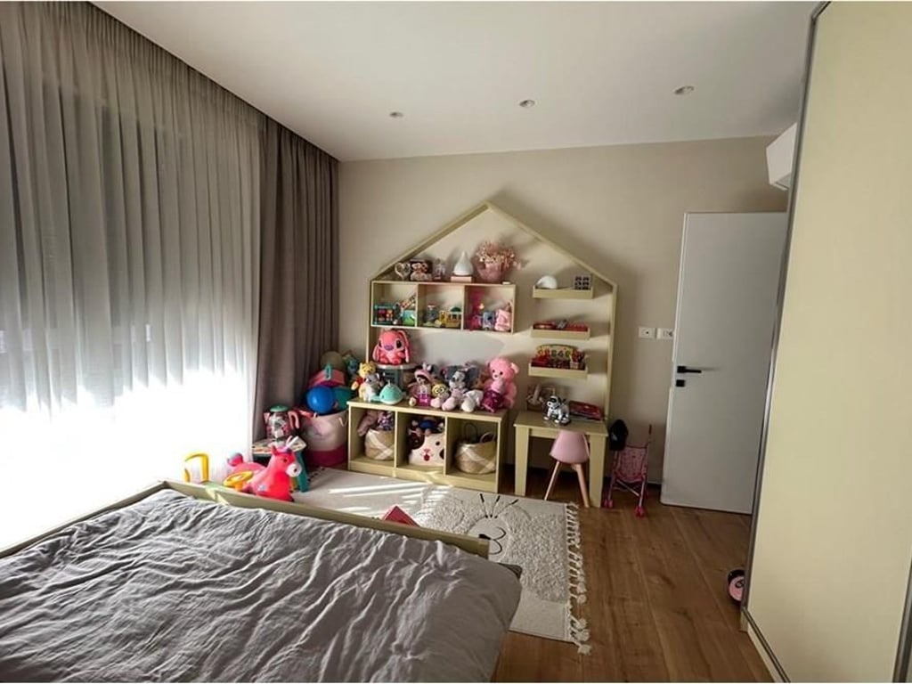 2+1 apartment with parking space at Liqeni i Thate!