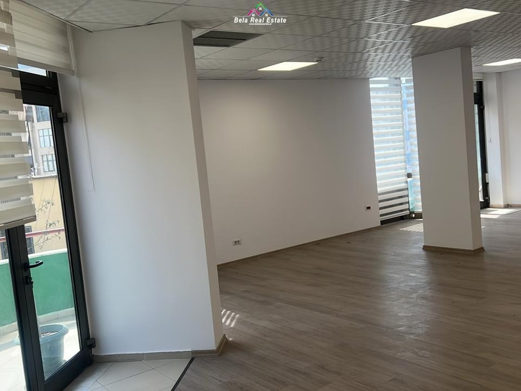 Zyre Me Qera Ne Bllok (ID BZ2596) Tirane.