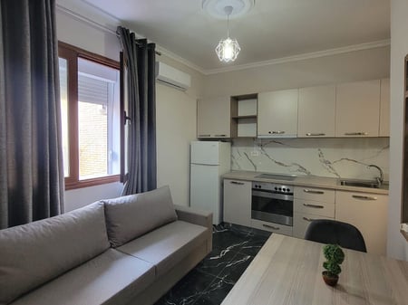 1+1 apartment for rent near Golden Park