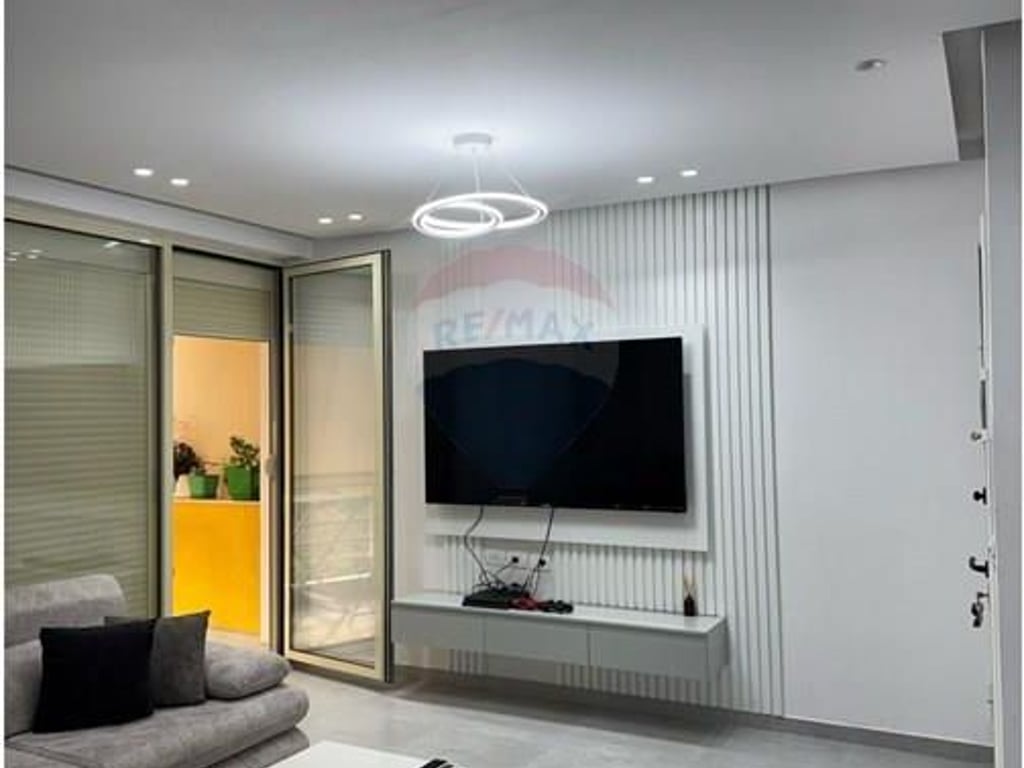 Apartment 2+1. Go to Aleksander Konda