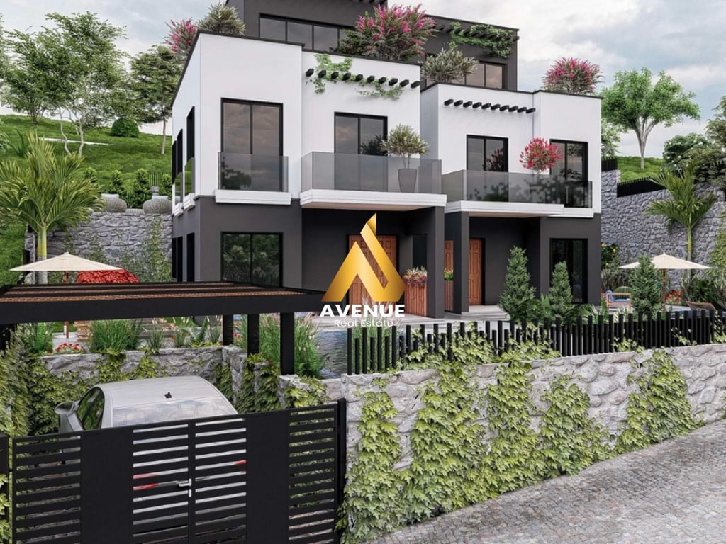 SHITET VILË 3+1+3 ME PISHINË NË BORSH