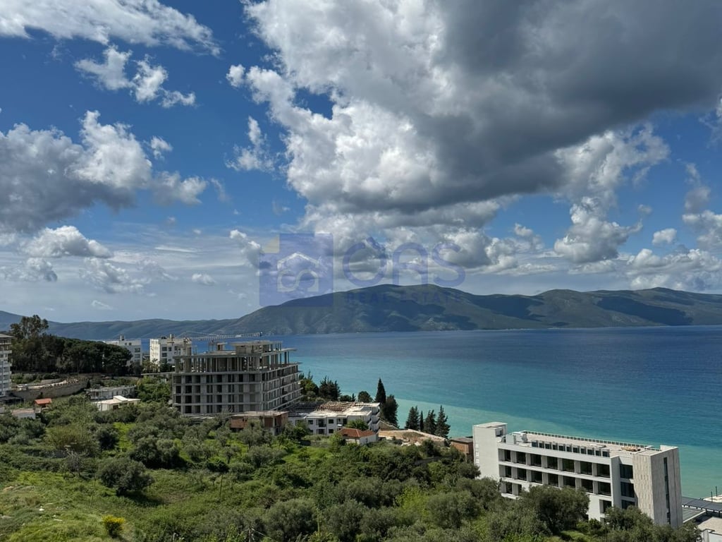 For sale, a super 2+1 apartment with a sea view in Vlorë.