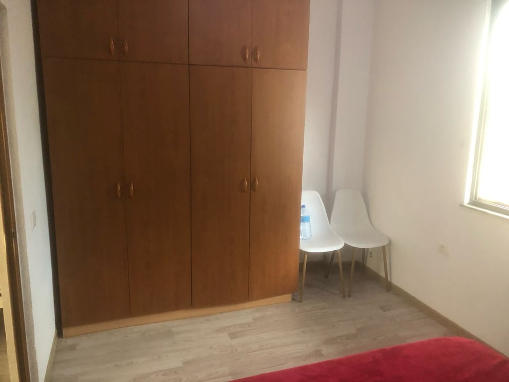 Vendesi Appartamento 1+1 a Laprakë