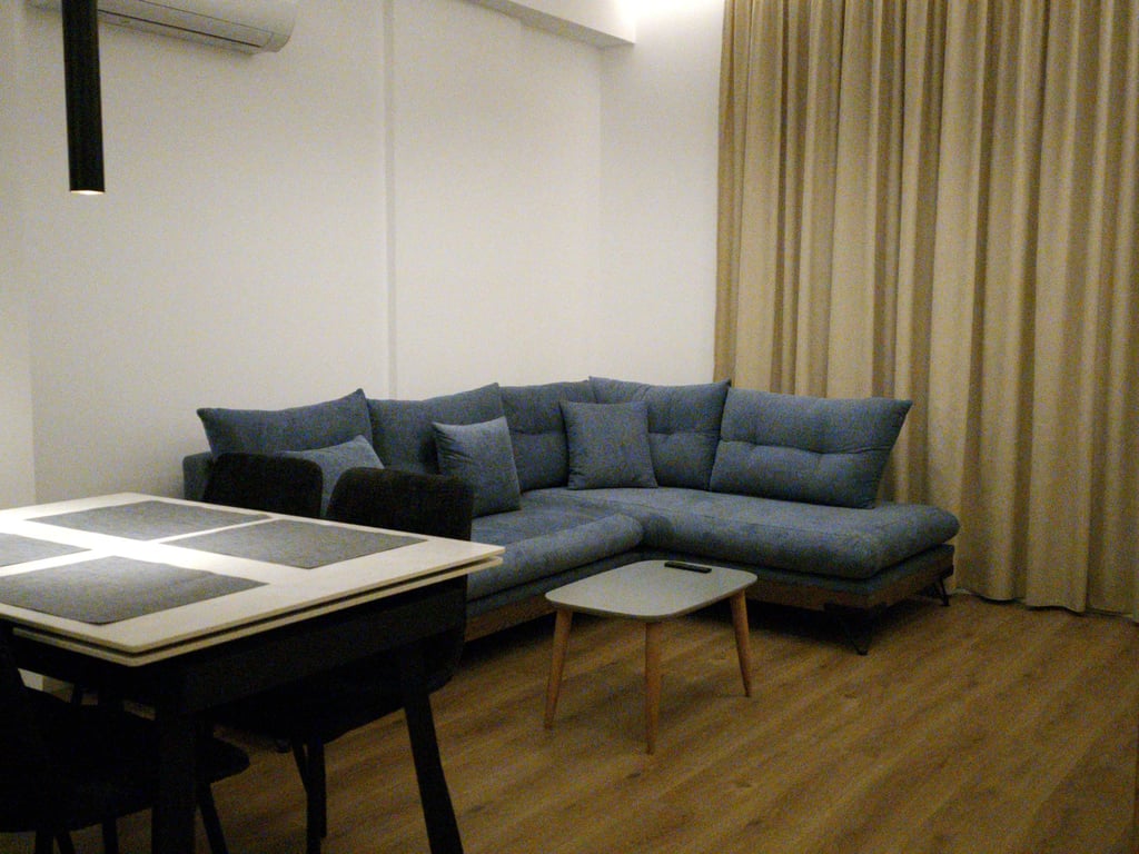 APARTAMENT ME QERA 1+1