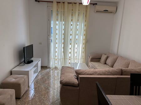 Apartment 1+1 for rent, former Exhibition near the Court. Price: 550 euros.
