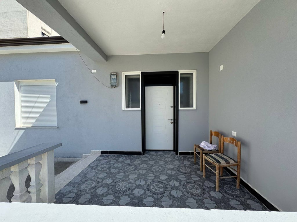 🔥Shitet shtepi private,me dalje ne shetitoren kryesore"Josif Budo",Kavaje 🔥