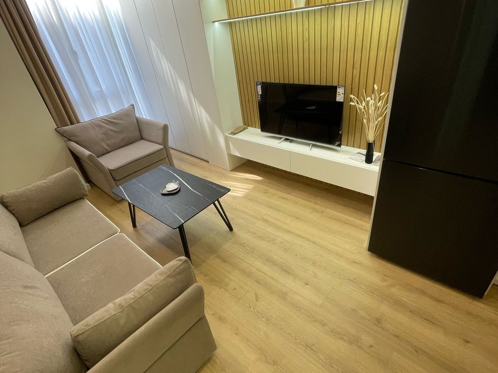 🏡 APPARTAMENTO 1+1, KARL GEGA (parcheggio🅿)🏡