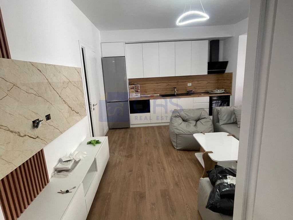 Apartment 2+1 for rent in Zog te Zi 700 euros.