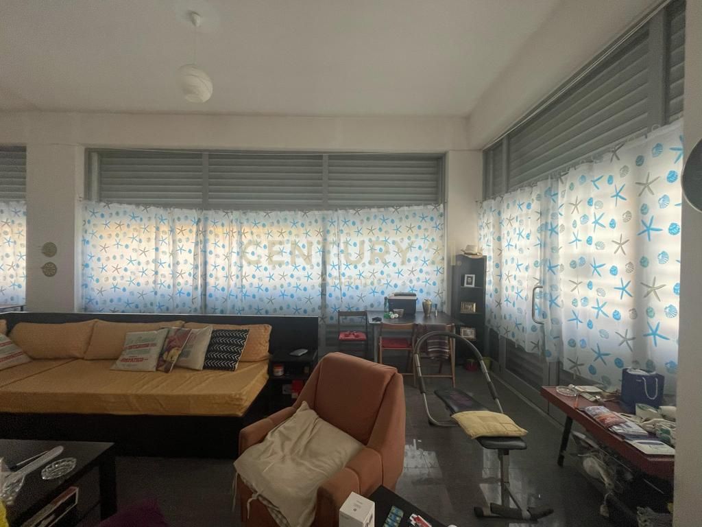 AFFITTASI APPART-HOTEL SULLA SPIAGGIA ILIRA