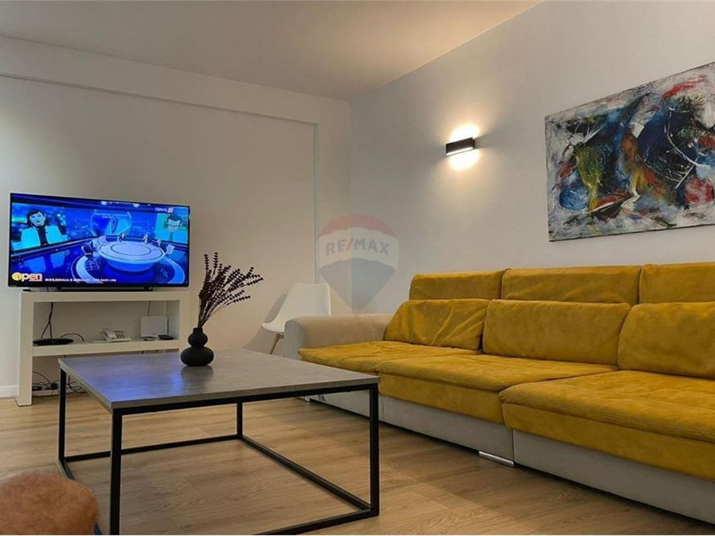 2+1 apartment with parking for rent near the Botanical Garden.