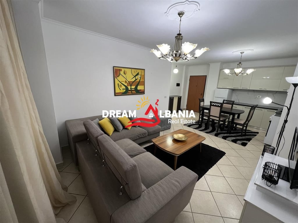 Apartament 2+1 me Qera tek Komuna e Parisit, Tirane (ID 42215239)