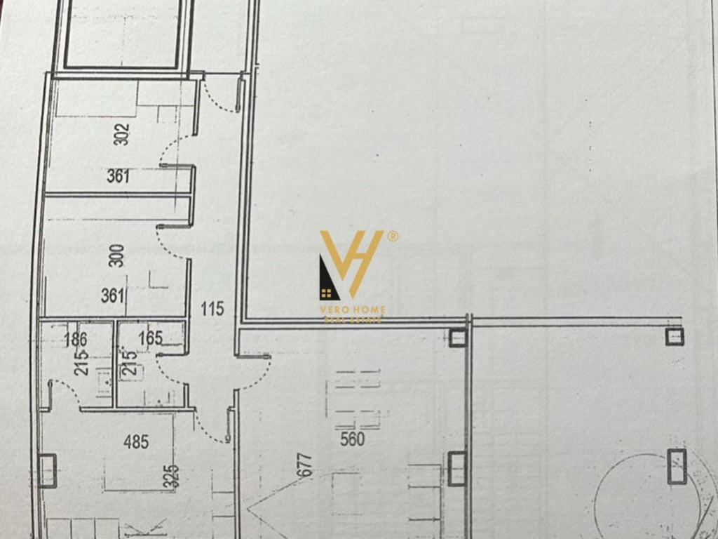 JEPET ZYRE 140M2 ME QERA TE KOMPLEKSI ARLIS 900 EURO