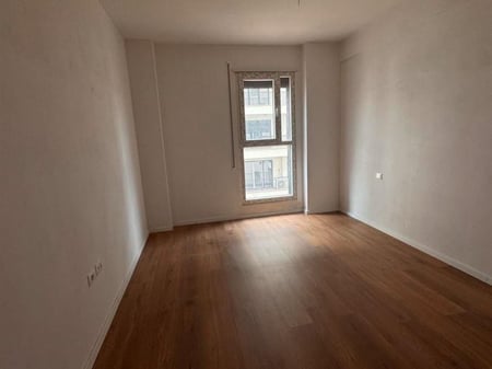 Affittasi appartamento 2+1+2 con posto auto a Don Bosko, Trio Residence.